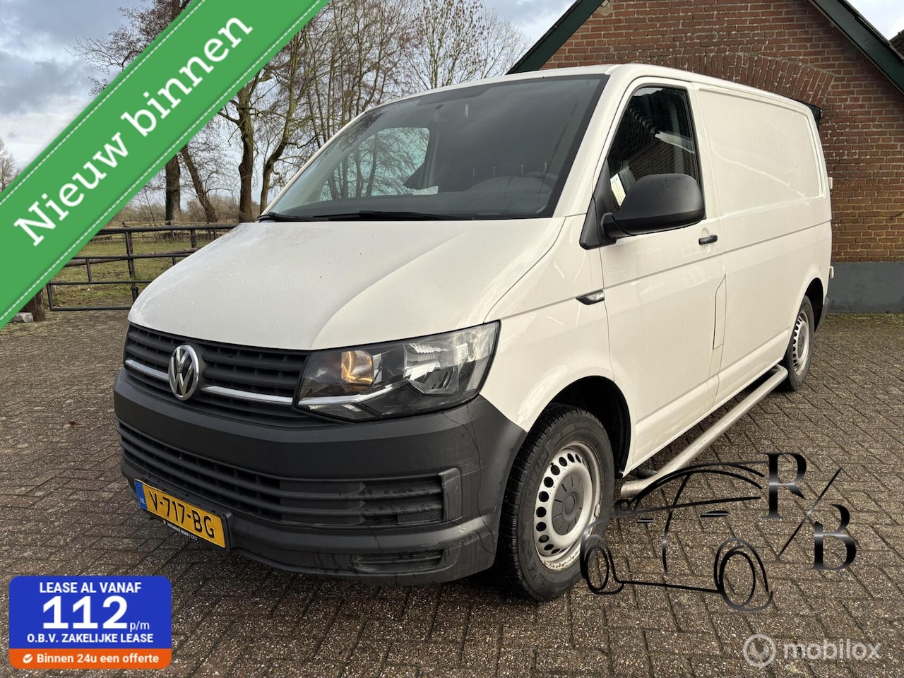 Volkswagen Transporter - 2.0 TDI L1H1 AIRCO NAVIGATIE MARGE - AutoWereld.nl