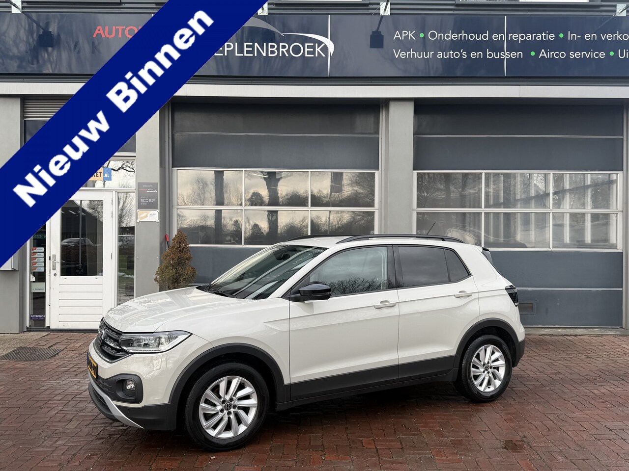 Volkswagen T-Cross - 1.0 TSI Life | LED | VC | Navi | Camera | Cruise | LMV |  12-2021 136.012 KM - AutoWereld.nl