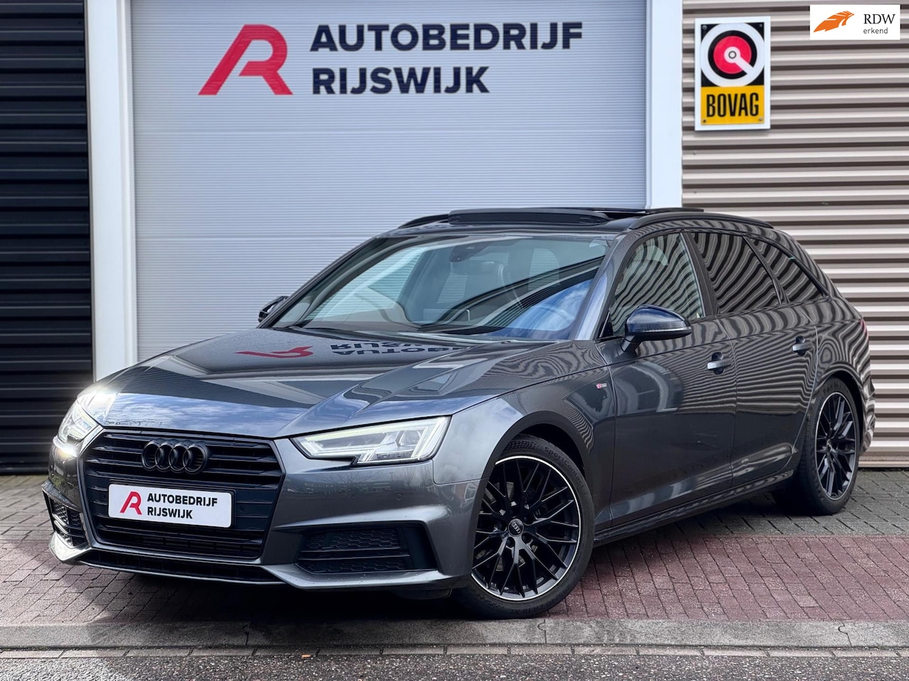 Audi A4 Avant - 2.0 TFSI MHEV Sport S line black edition Vol! - AutoWereld.nl