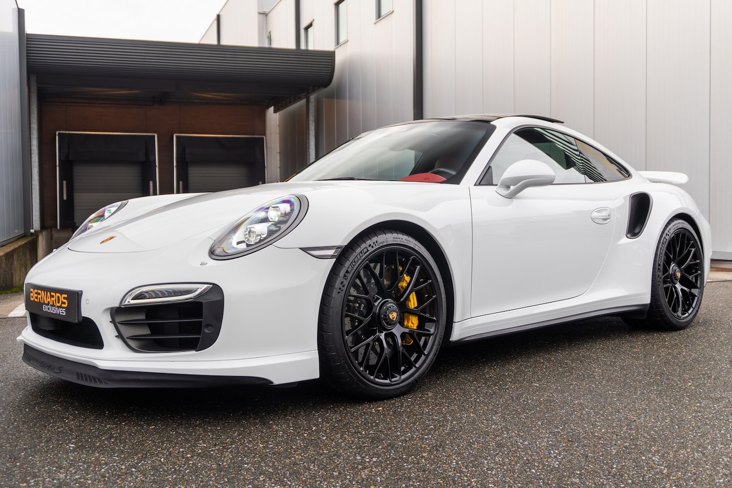 Porsche 911 - (991.1) Turbo S - Pure White - Burmester - Carbon - PDLS+ - AutoWereld.nl