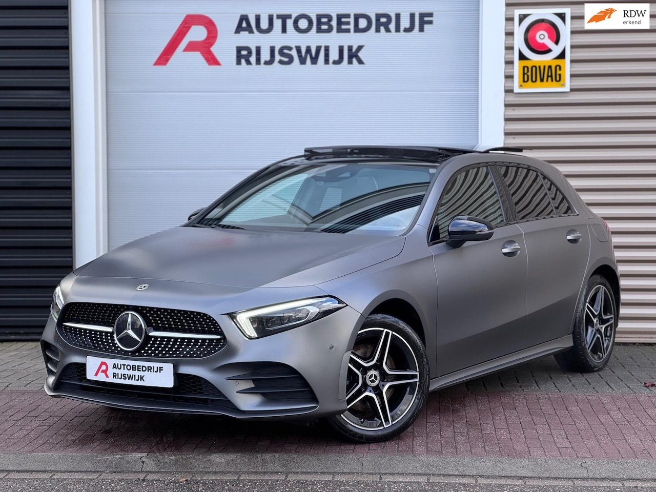 Mercedes-Benz A-klasse - 250 e AMG Line Pano/360/Memory/Sfeer - AutoWereld.nl