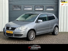 Volkswagen Polo - 1.4-16V Optive AIRCO / CRUISE / NAP / APK