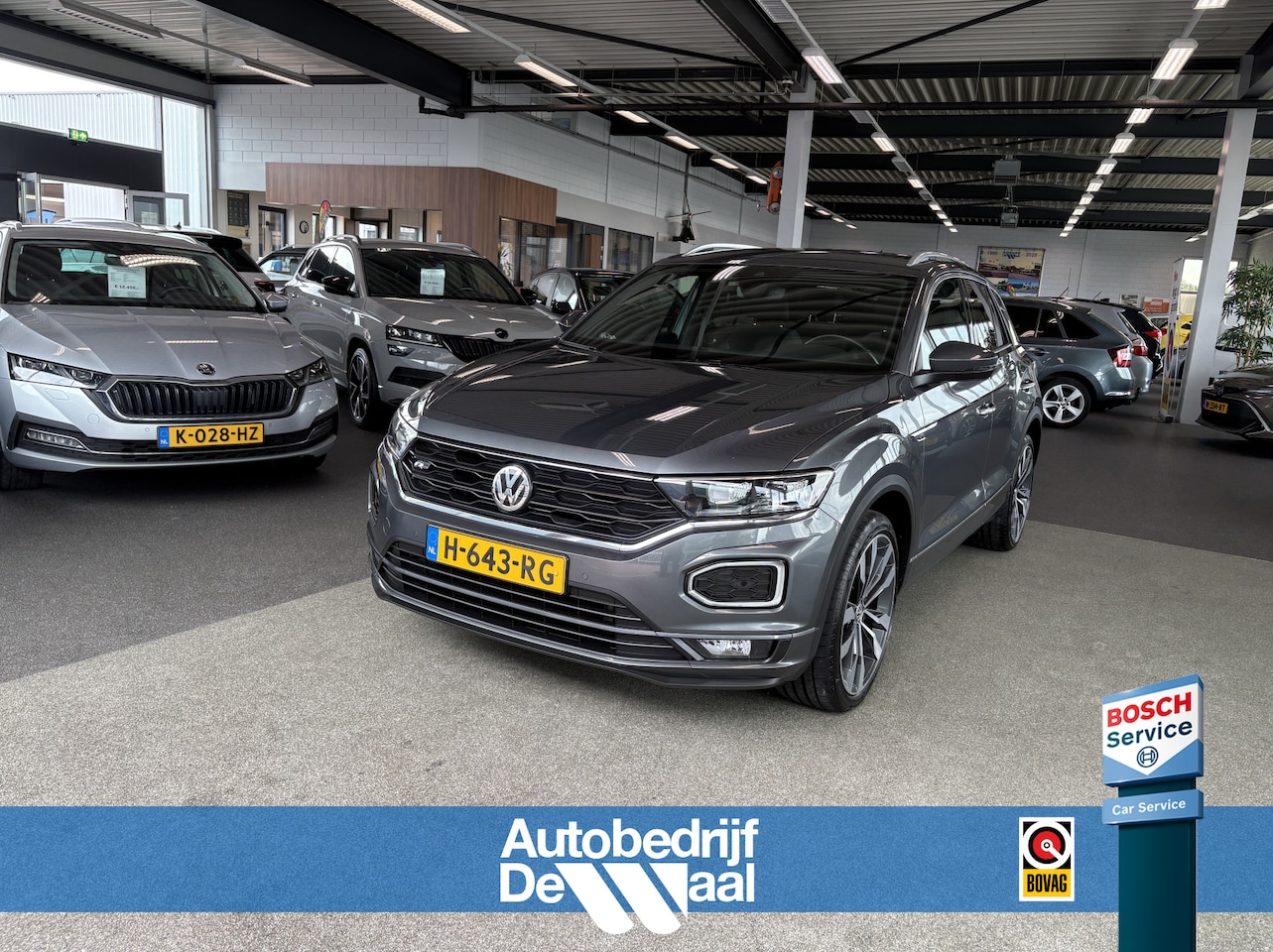 Volkswagen T-Roc - 1.5 TSi 150PK DSG Sport Bns R-Line AFN.TREKHAAK/19INCH/CAMERA/NAVI/VIRTUAL/CARPLAY/PDC - AutoWereld.nl