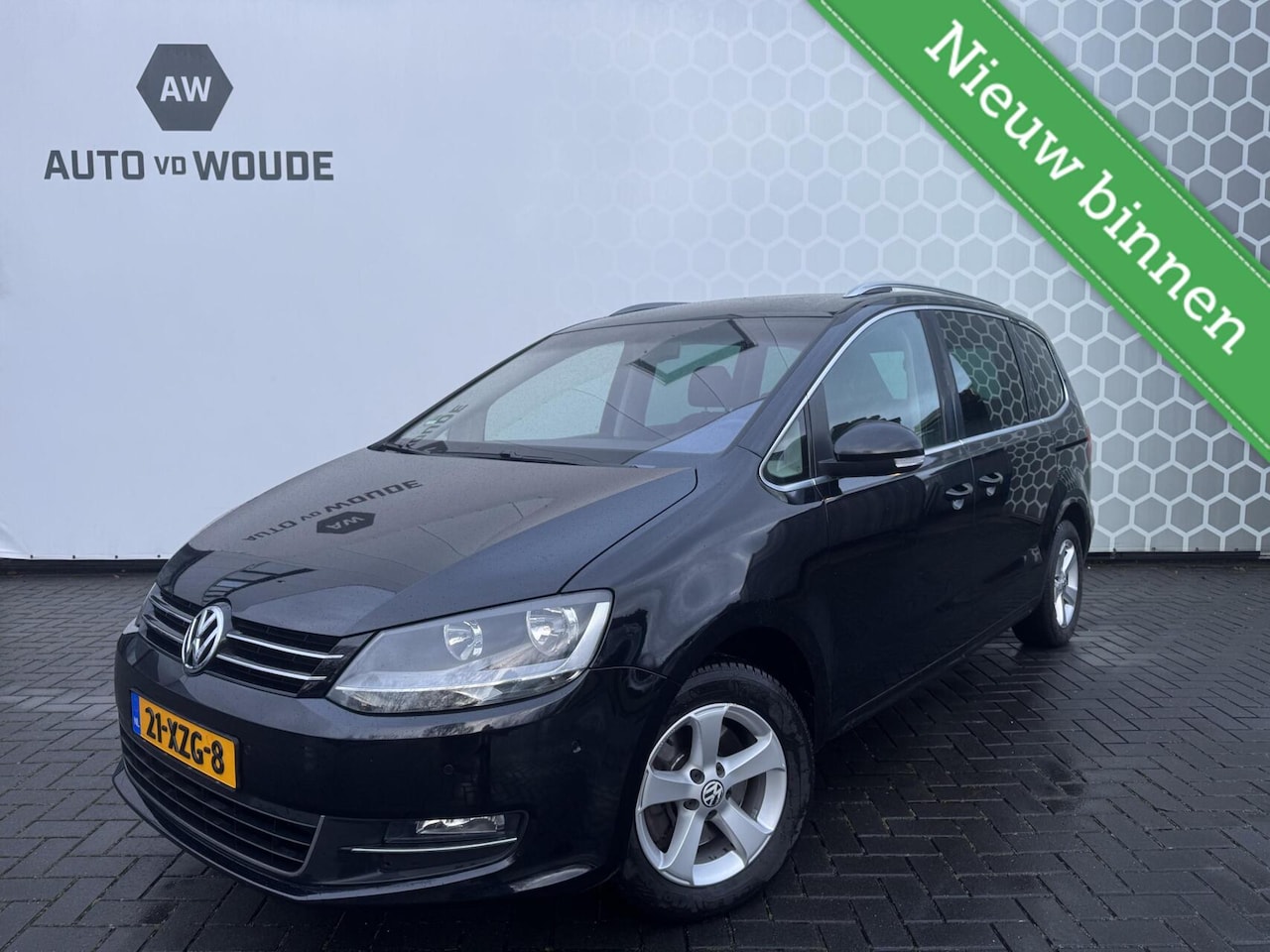 Volkswagen Sharan - 2.0 TDI Highline 7p. pano DSG Trekhaak - AutoWereld.nl