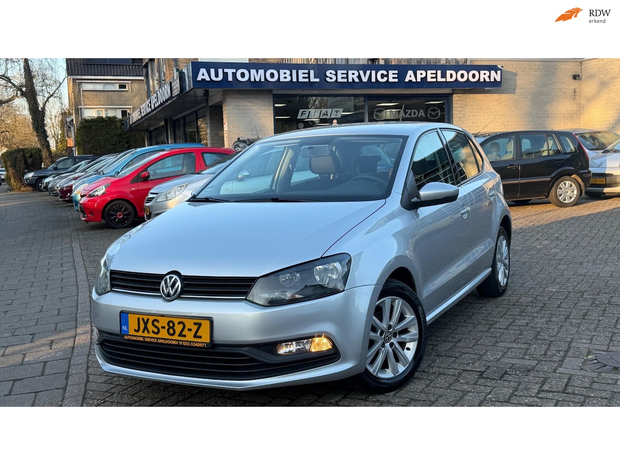 Volkswagen Polo - 1.0 Trendline *STOELVERW.*5DEURS*LM. VELGEN*TREKHAAK* ELEKTR. PAKKET* - AutoWereld.nl