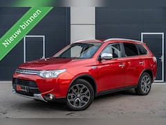 Mitsubishi Outlander - 2.0 PHEV Instyle+ Leder|Pano|BOMVOL