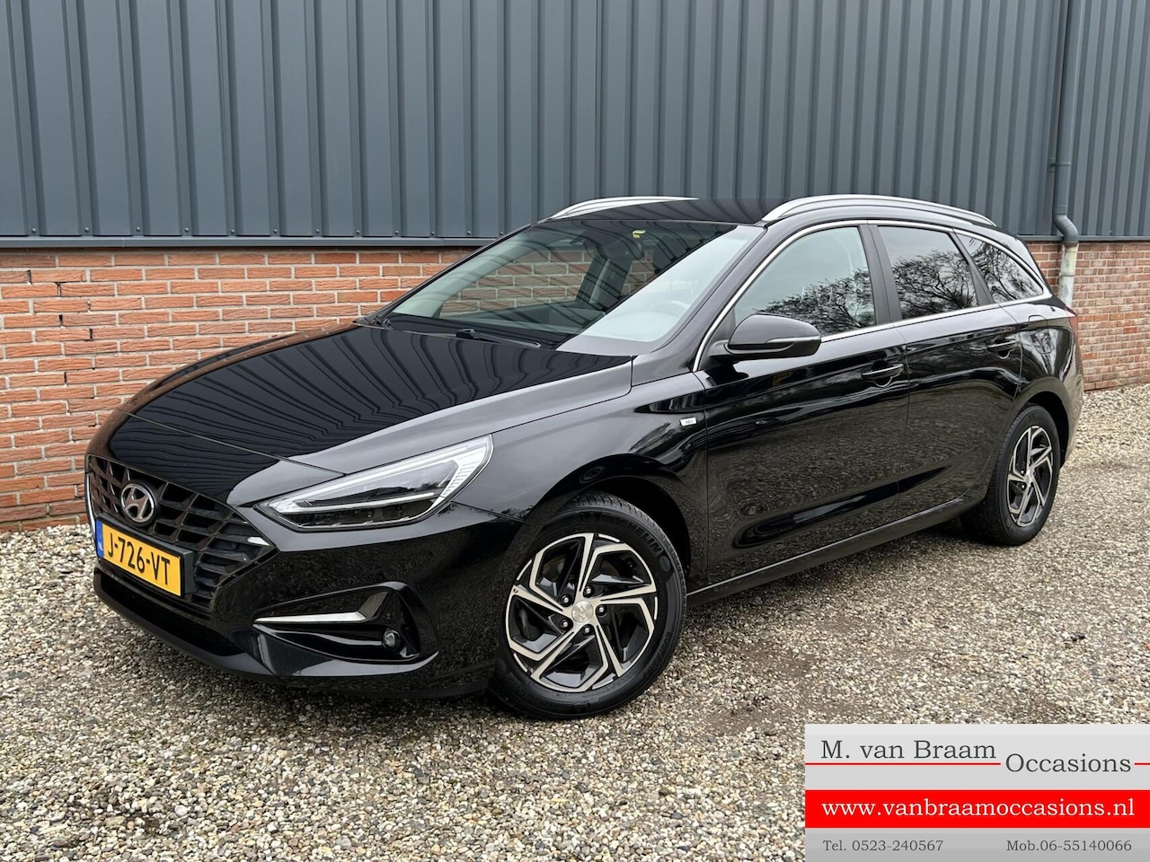 Hyundai i30 Wagon - 1.5 T-GDi MHEV Premium Sky Leer/Led/Camera/2xChrome/Trekhaak - AutoWereld.nl