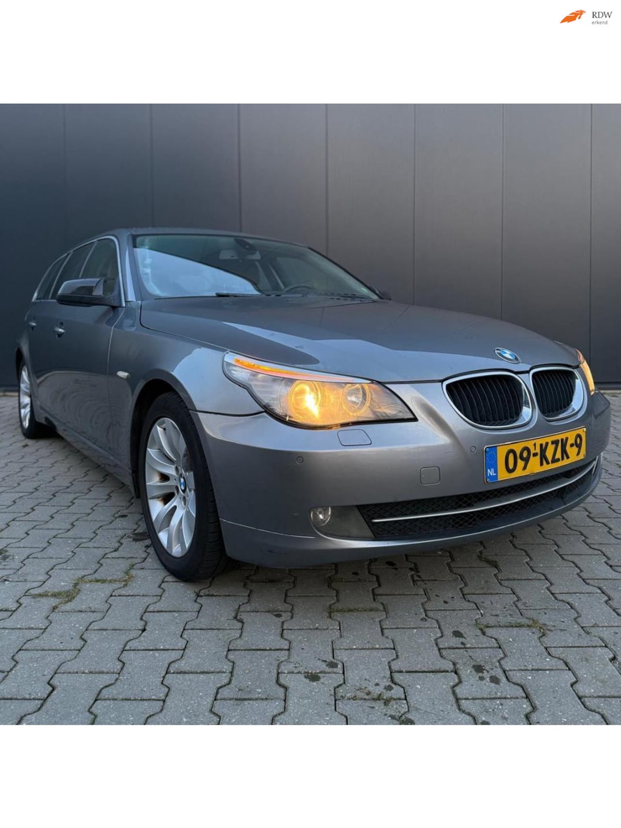 BMW 5-serie Touring - 520i Corporate Lease Business Line Edition I - AutoWereld.nl