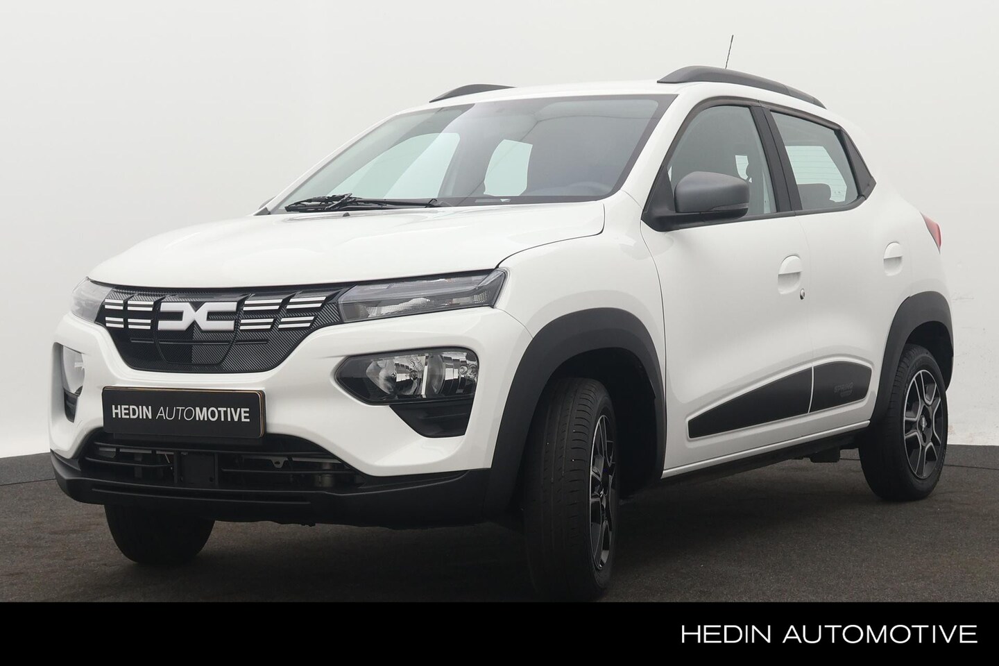 Dacia Spring - Expression 27 kWh | Navigatiesysteem | Achteruitrijcamera | Airconditioning - AutoWereld.nl