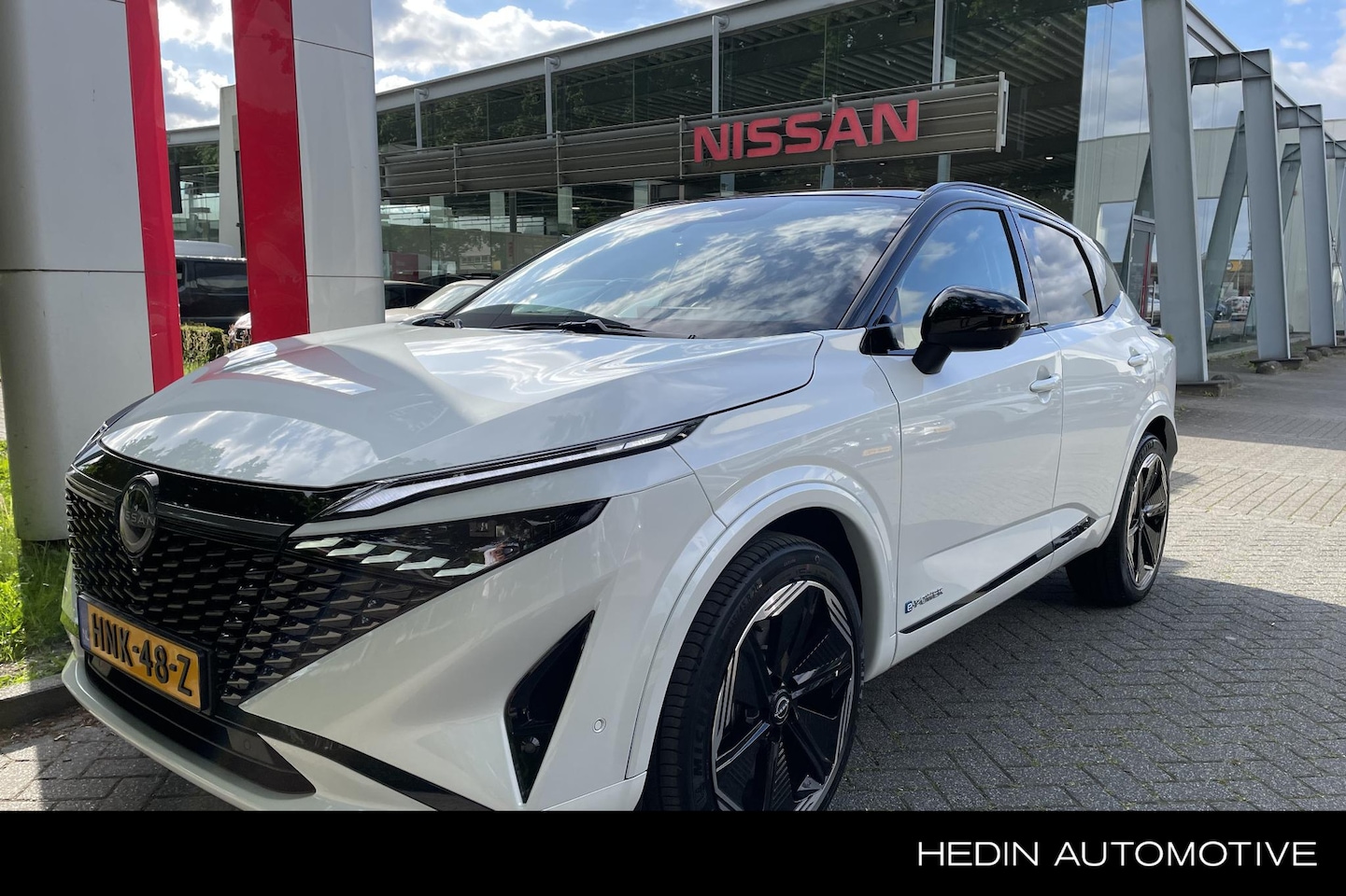 Nissan Qashqai - 1.5 e-Power N-Design 20" | Leer/Alcantara bekl., Adapt | cruise | Panoramadak | Cold Pack - AutoWereld.nl