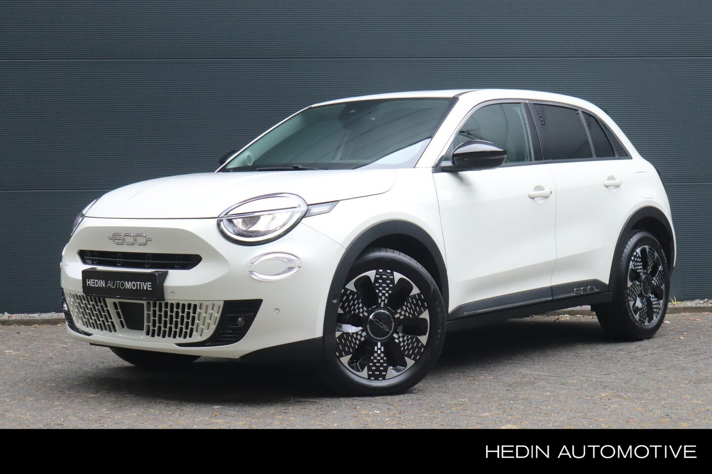 Fiat 600 - 1.2 Hybrid La Prima | Apple Carplay/Android Auto | Stoelmassage | Camera | Elektrische Ach - AutoWereld.nl