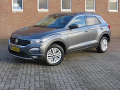 Volkswagen T-Roc - 1.0 TSI 110Pk Style * Rijklaarprijs incl. garantie * Navi * Carplay Android * Adaptieve Cr