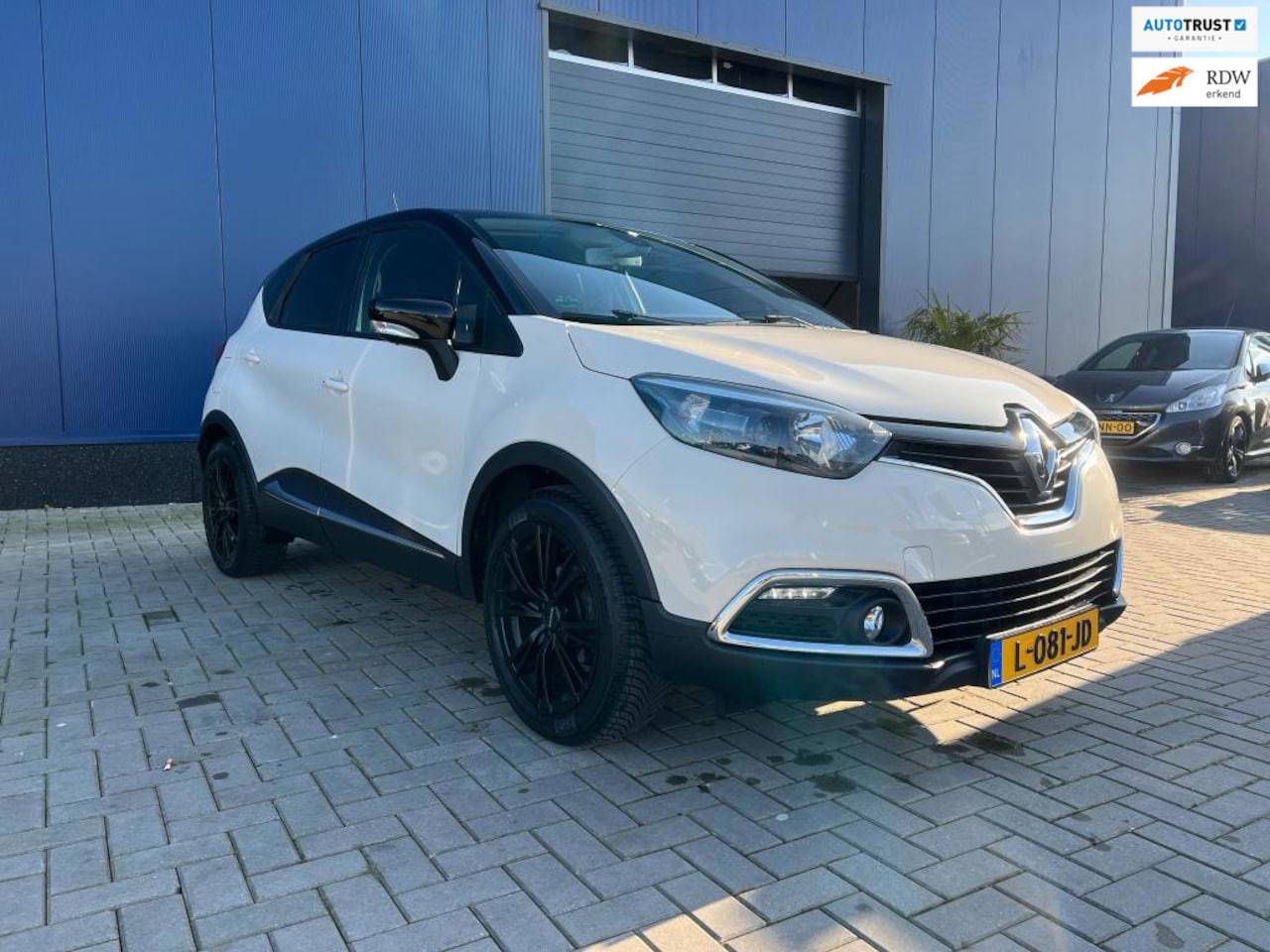 Renault Captur - 0.9 TCe Dynamique / CRUISE CONTROL / NAVIGATIE / START STOP / CLIMATE CONTROL / TREKHAAK - AutoWereld.nl
