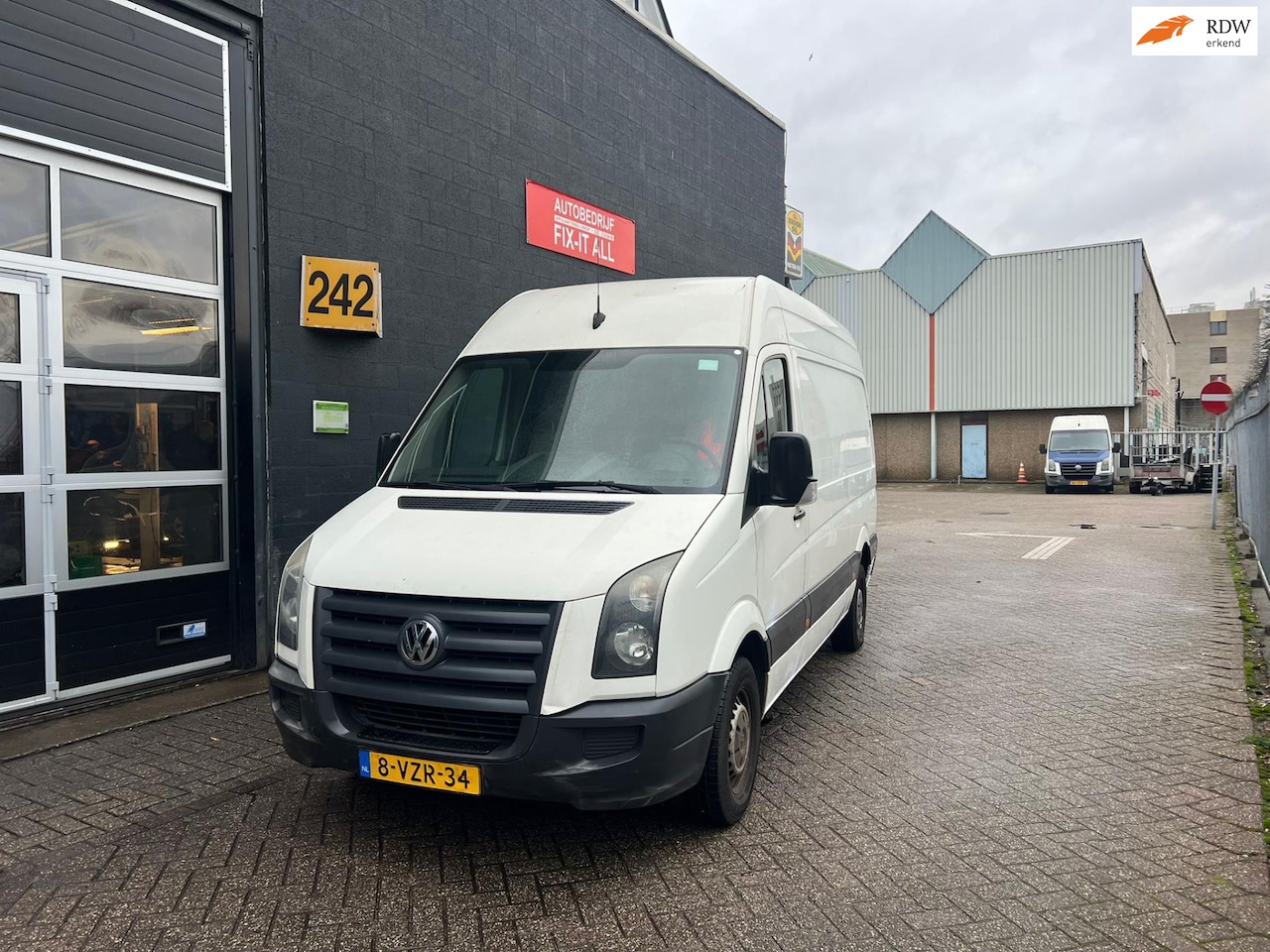 Volkswagen Crafter - 30 2.5 TDI L2H2 30 2.5 TDI L2H2 - AutoWereld.nl