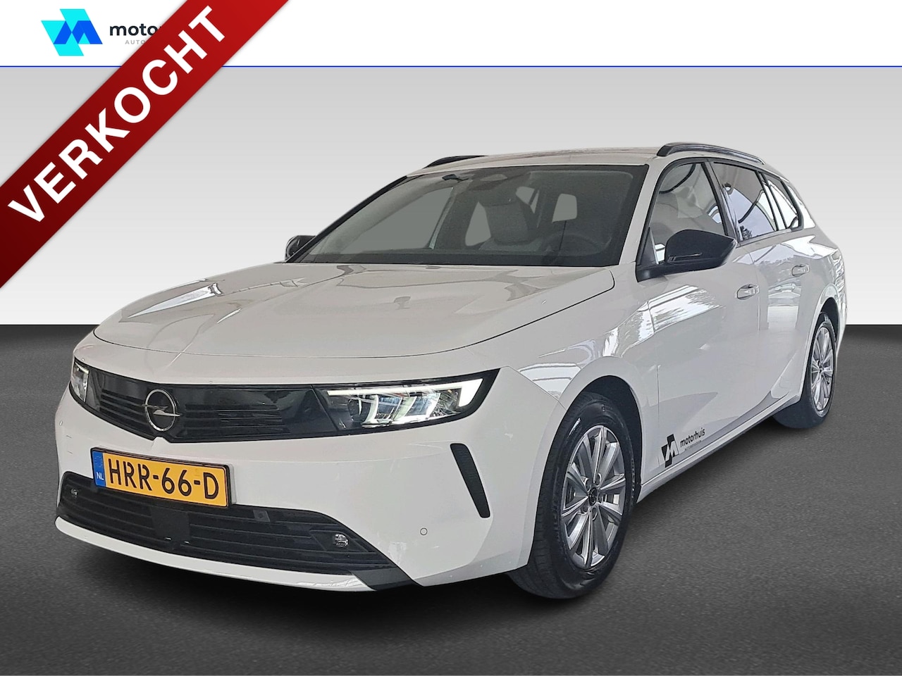 Opel Astra Sports Tourer - 1.2 TURBO 110PK BUSINESS EDITION ECC PDC WINTERPACK NAP - AutoWereld.nl