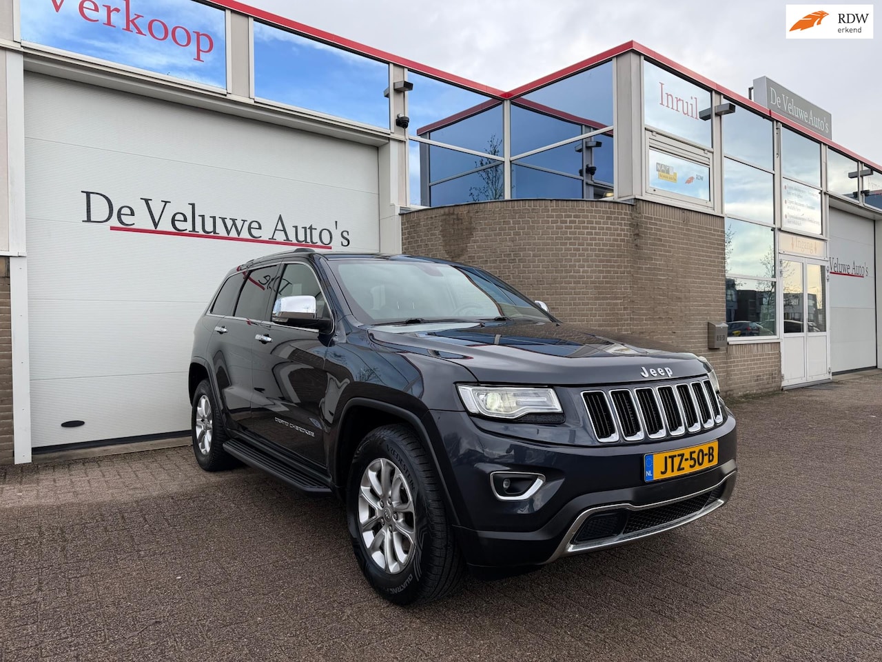 Jeep Grand Cherokee - 3.6 Limited|Camera|Navi|Schuifdak|Keyles - AutoWereld.nl