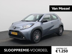 Toyota Aygo X - 1.0 VVT-i S-CVT Play Automaat | Apple/Android Play | Camera | Cruise | DAB | LED | 12 Maan