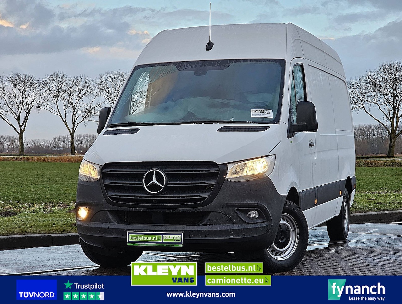 Mercedes-Benz Sprinter - 317 L2H2 Navi 360 Gr.Cam - AutoWereld.nl