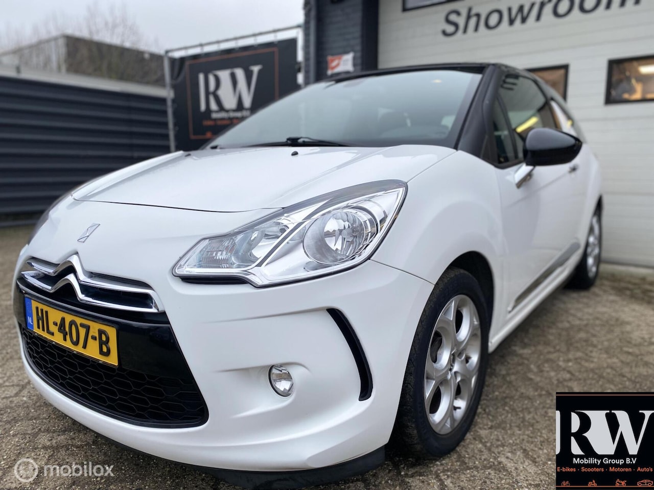 Citroën DS3 - 1.2 VTi So Chic *AIRCO*LM VELGEN*NIEUWE APK* - AutoWereld.nl