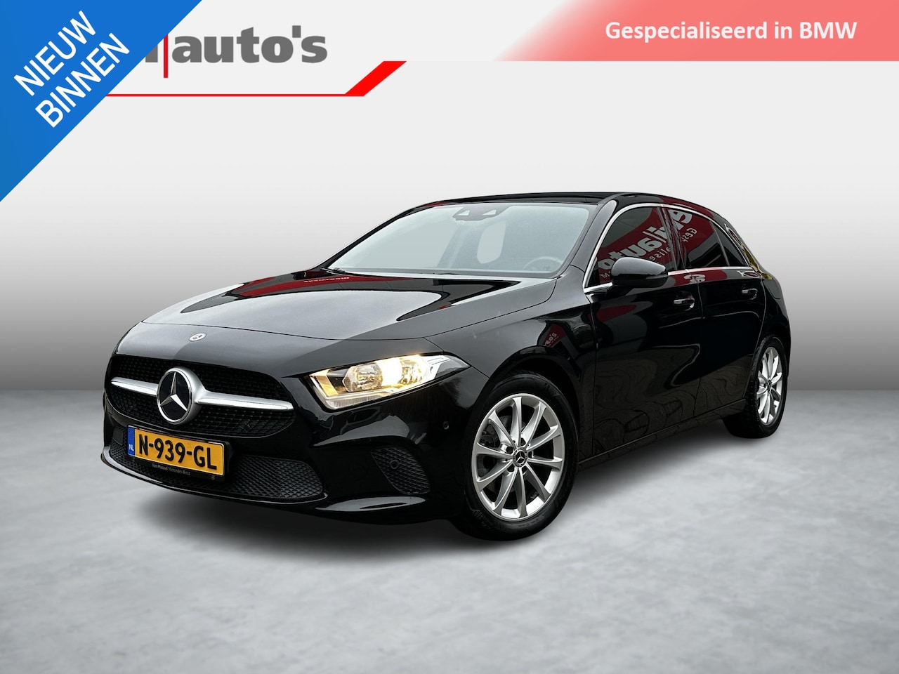 Mercedes-Benz A-klasse - 180 Pano|Sport|Sfeerverl|CarPlay|Stoelverw. - AutoWereld.nl