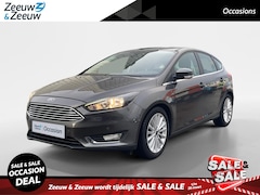 Ford Focus - 1.0 Titanium | Trekhaak | Lm Velgen | Navigatie | Parkeer sensoren |