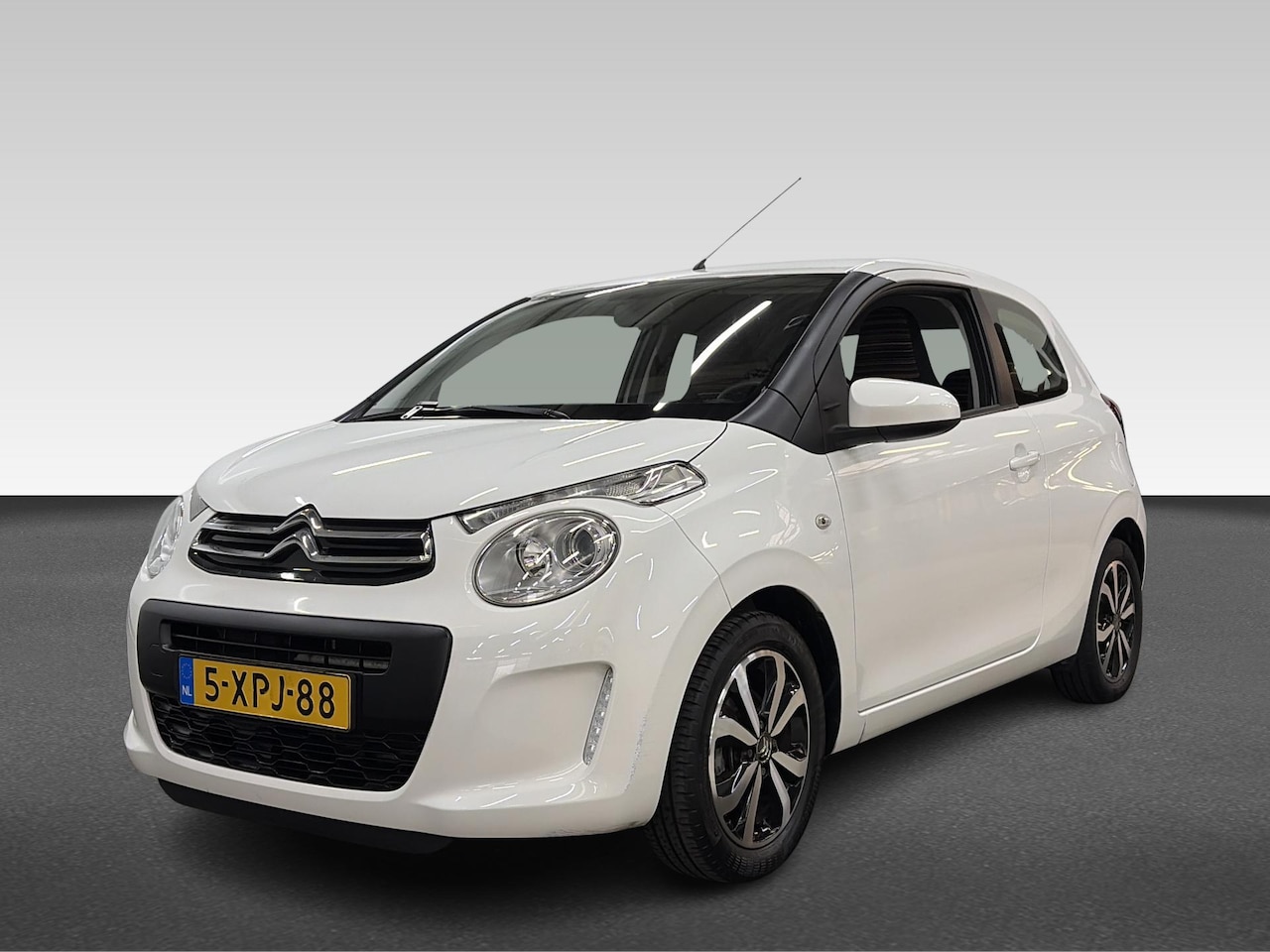 Citroën C1 - 1.2 VTi 82PK 3D SHINE - AutoWereld.nl