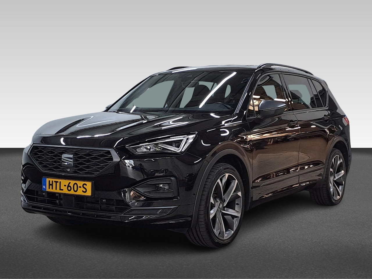 SEAT Tarraco - 1.4 TSI PHEV 245PK FR BUSINESS INTENSE TREKHAAK NAVI WINTERPACK PDC FULL LED - AutoWereld.nl