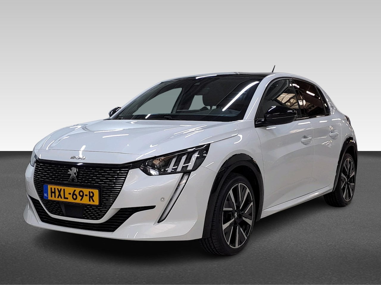 Peugeot 208 - 1.2 PureTech 100PK GT-LINE NAVI FULL LED CAMERA 17INCH PANODAK - AutoWereld.nl
