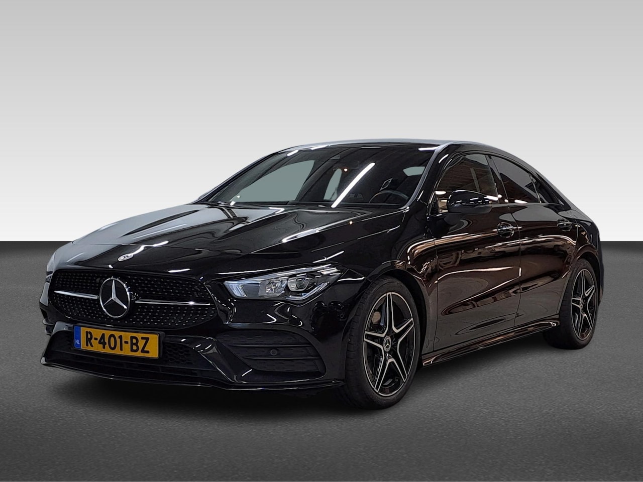 Mercedes-Benz CLA-Klasse - Coupé 180 136PK AUTOMAAT BUSINESS SOLUTION AMG LINE NAVI PDC TEL LED NAP - AutoWereld.nl