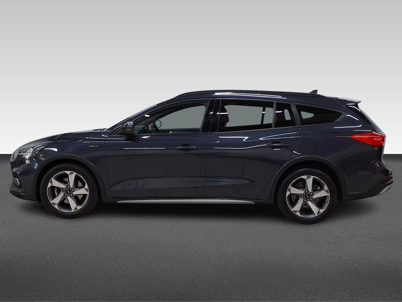 Ford Focus Wagon - 1.0 EcoBoost 125PK ACTIVE X BUSINESS B&O SOUND NAVI WINTERPACK NAP - AutoWereld.nl