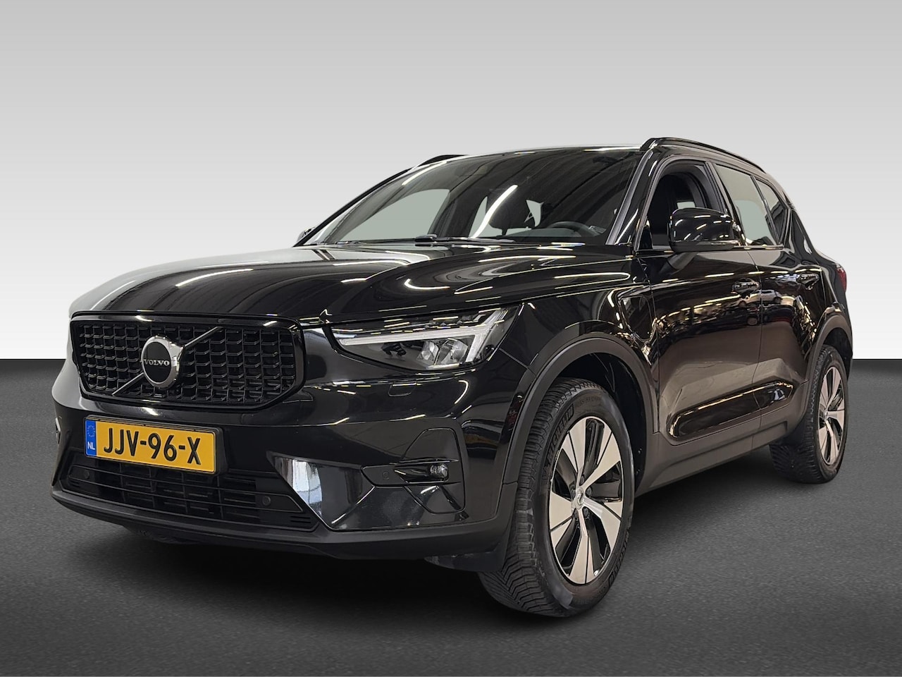 Volvo XC40 - T4 Plug-In Hybrid 211pk Aut Plus Dark | Elektrisch Wegklapbare Trekhaak | Elektrisch Verst - AutoWereld.nl