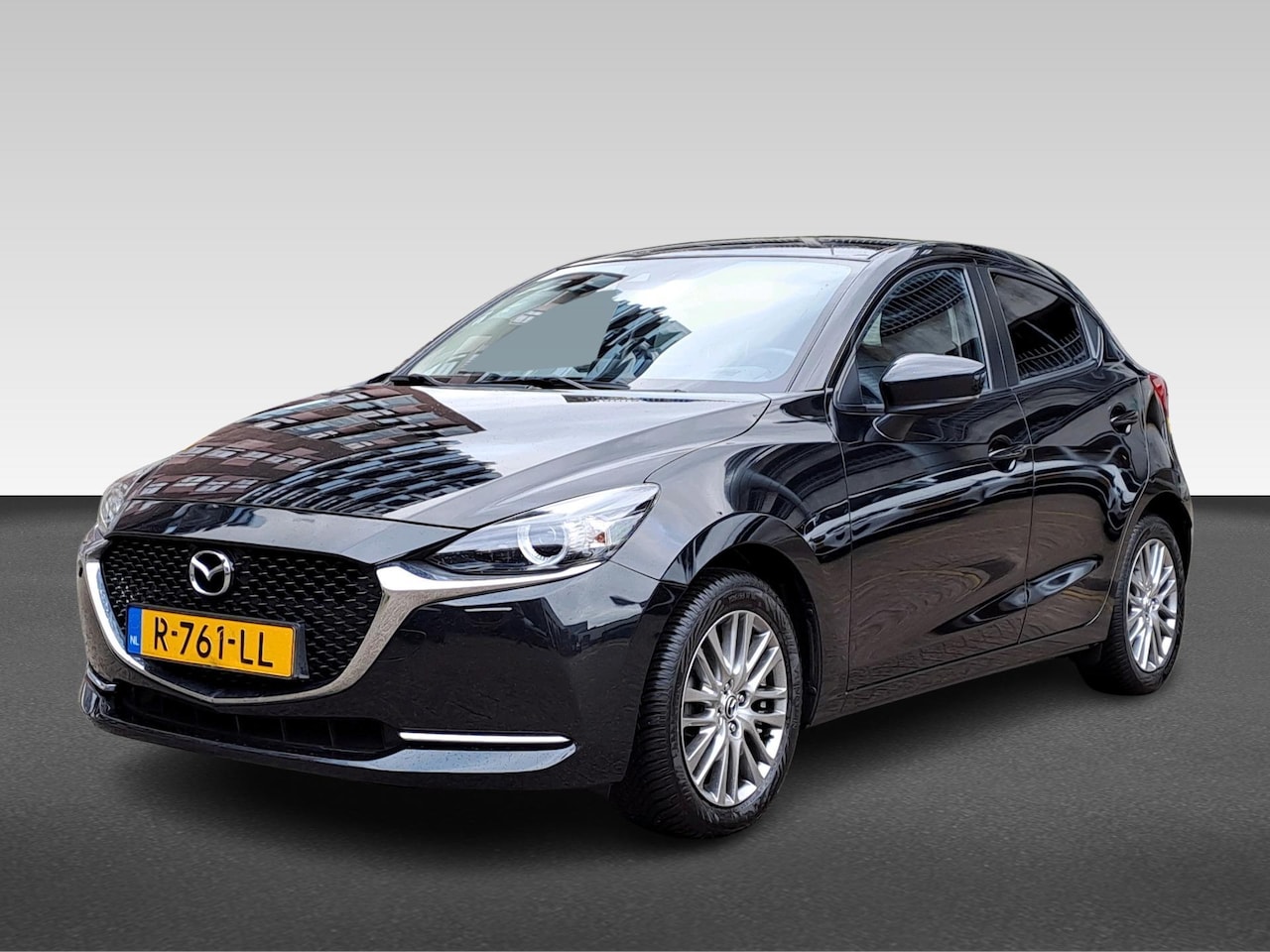 Mazda 2 - 1.5 SKYACTIV-G 90PK LUXURY NAVI CAMERA HUD LED ECC NAP - AutoWereld.nl