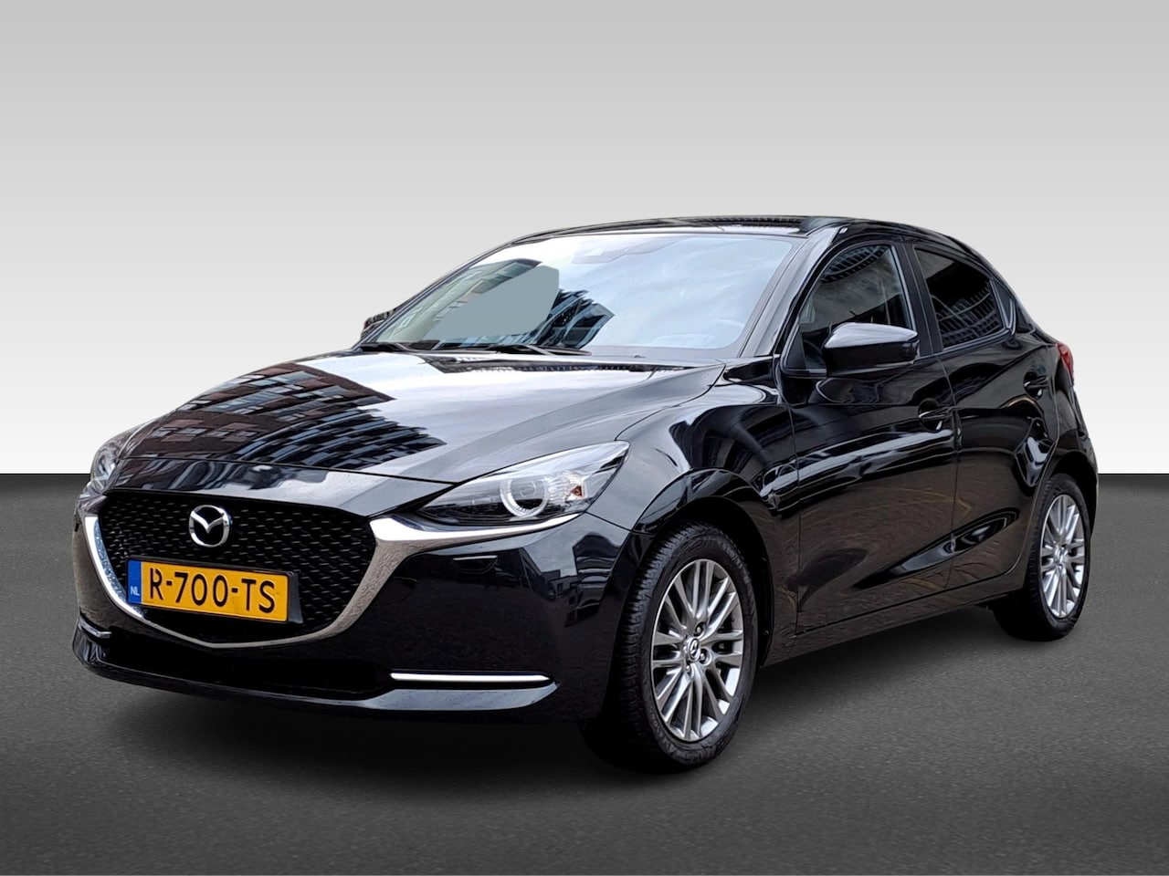 Mazda 2 - 1.5 SKYACTIV-G 90PK LUXURY NAVI CAMERA HUD LED ECC NAP - AutoWereld.nl