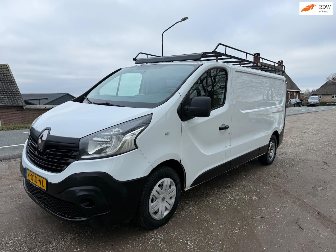 Renault Trafic - 1.6 dCi T29 L2H1 Générique Airco/Cruise/ 3-Zits - AutoWereld.nl