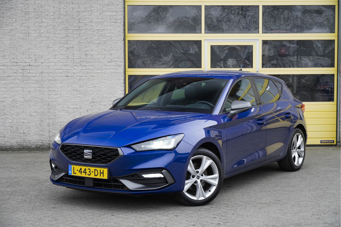SEAT Leon - 1.0 TSI 5drs FR BJ2021 Lmv 17" | Led V+A | Pdc | App-Connect | Virtual cockpit | Climate c - AutoWereld.nl