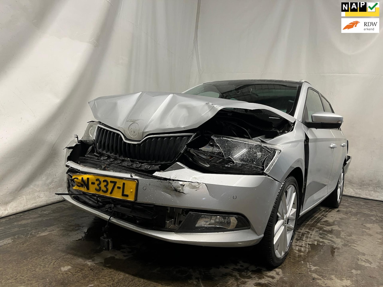 Skoda Fabia Combi - 1.2 TSI Style - Front / Achter Schade - AutoWereld.nl