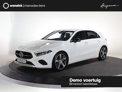 Mercedes-Benz A-klasse - 180 Star Edition Luxury Line | Trekhaak | Dodehoekassistent | 18" lichtmetalen velgen