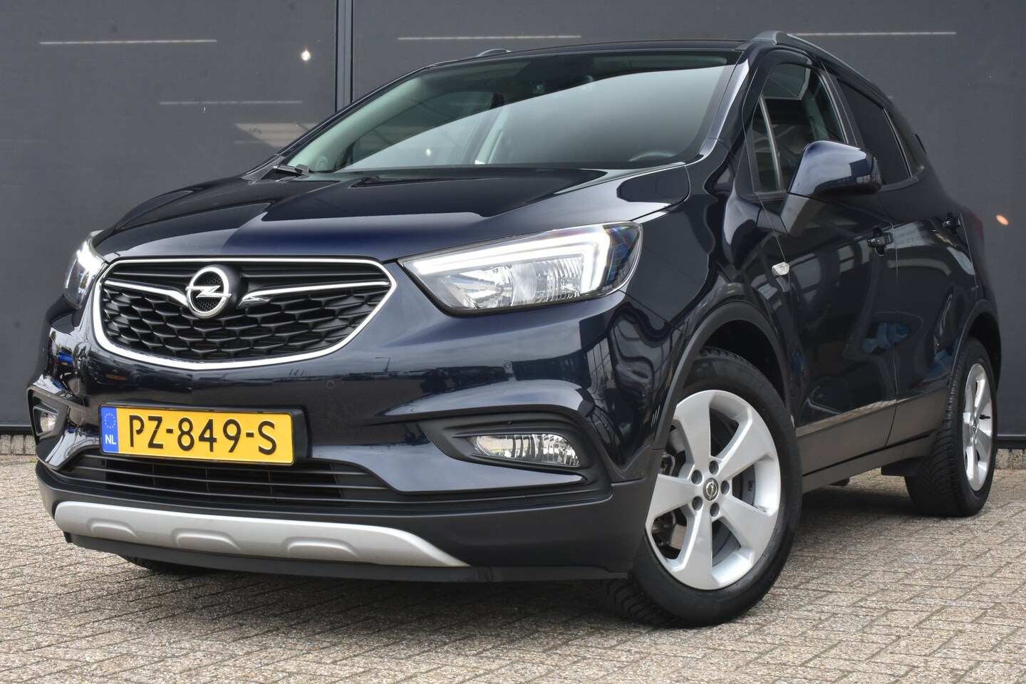 Opel Mokka X - 1.4 Turbo Business+ 140pk | Navigatie | Parkeersensoren v/a | Dealeronderhouden | Cruise C - AutoWereld.nl