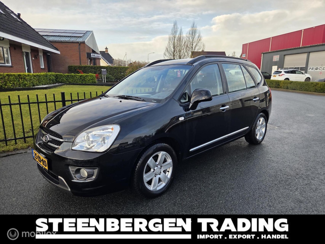 Kia Carens - 2.0 CVVT X-ecutive NETTE AUTO/APK 29-8-2026 - AutoWereld.nl