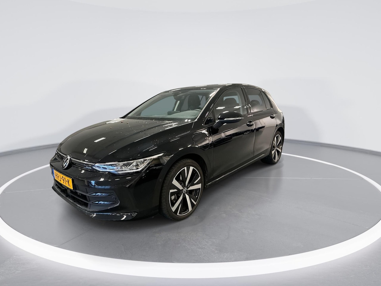 Volkswagen Golf - 1.5 eHybrid 204pk DSG Life Edition · Camera · Stuur- & Stoelverwarming · Keyless · ACC · P - AutoWereld.nl