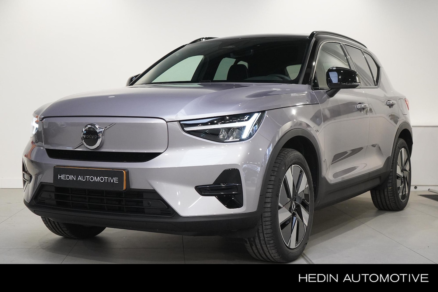 Volvo EX40 - Single Motor Extended Range Plus 82 kWh | Panoramadak | Getint Glas | Harman/Kardon | Park - AutoWereld.nl