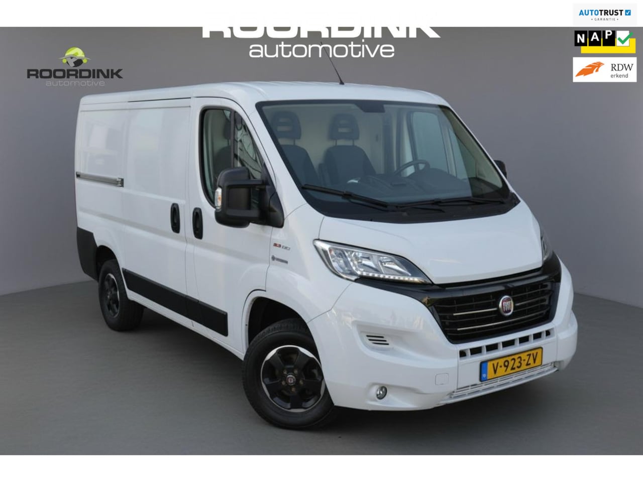 Fiat Ducato - EURO 6|Navi|2500 kg trekgewicht|Cruise|Trekhaak| - AutoWereld.nl