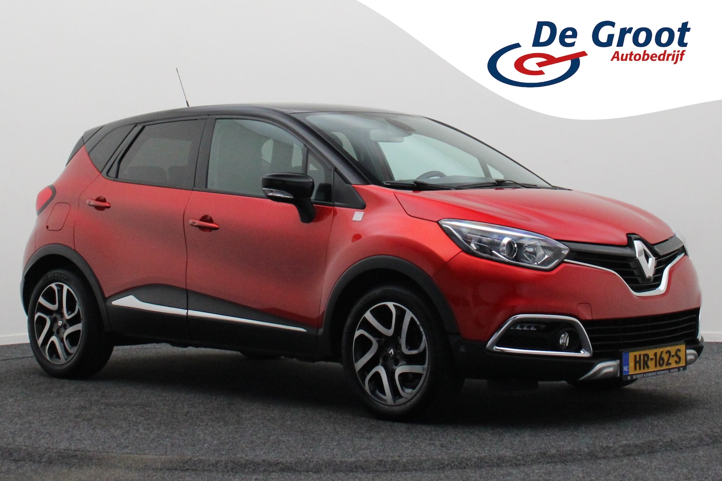 Renault Captur - 1.2 TCe Helly Hansen Two-Tone, Navigatie, Keyless, Climate, Trekhaak, PDC, 17" - AutoWereld.nl