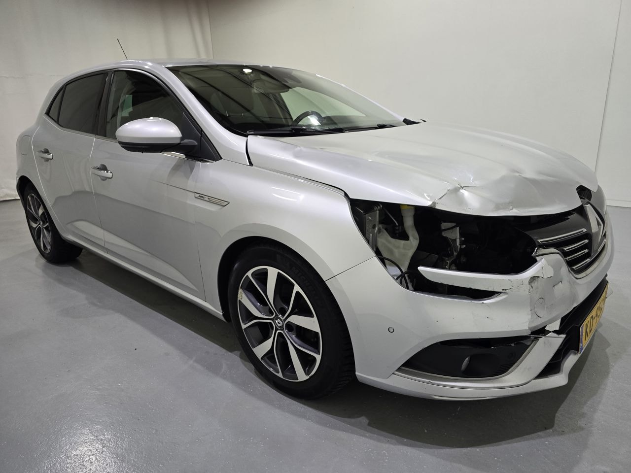 Renault Mégane - 1.5 Dci GT Line Bose Leder Bjr.2016 - AutoWereld.nl