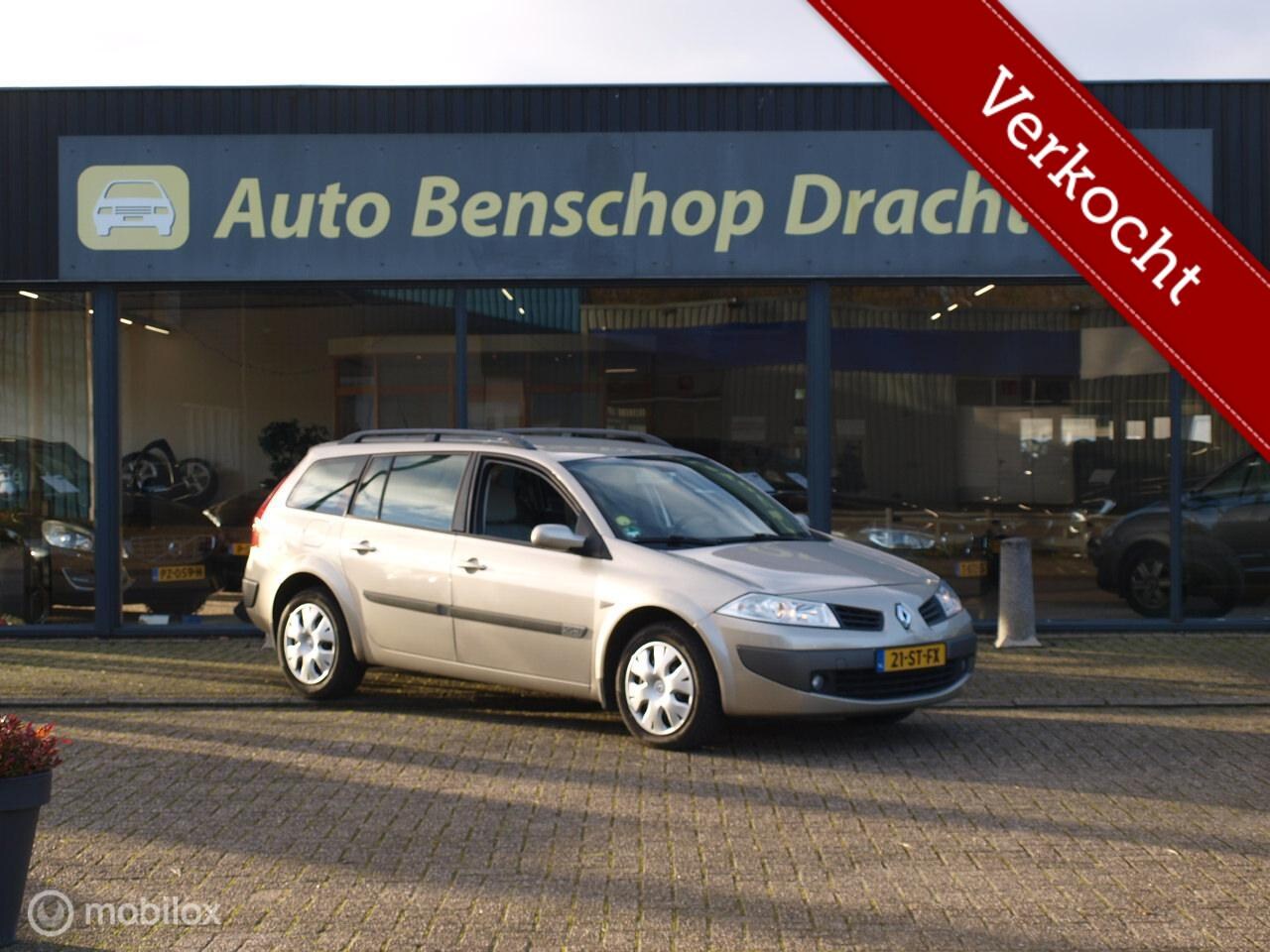 Renault Mégane Grand Tour - 2.0-16V Apk 08.26 Zeer Netjes!! - AutoWereld.nl