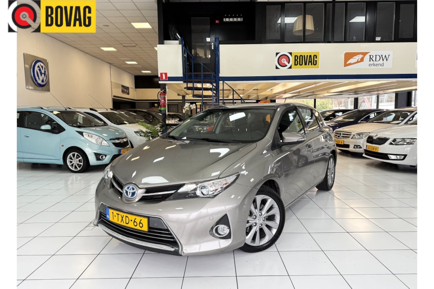 Toyota Auris - 1.8 Hybrid Executive Bovag Garantie Navi - AutoWereld.nl