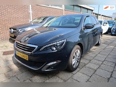 Peugeot 308 SW - 1.2 PureTech Blue Lease Premium