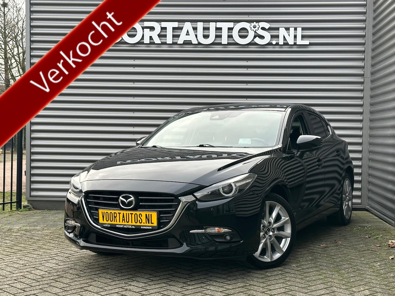 Mazda 3 - 2.0 SkyActiv-G 120 GT-M | AUTOMAAT | NAVI | CAMERA | STOEL EN STUURVERWARMING | HEAD-UP | - AutoWereld.nl