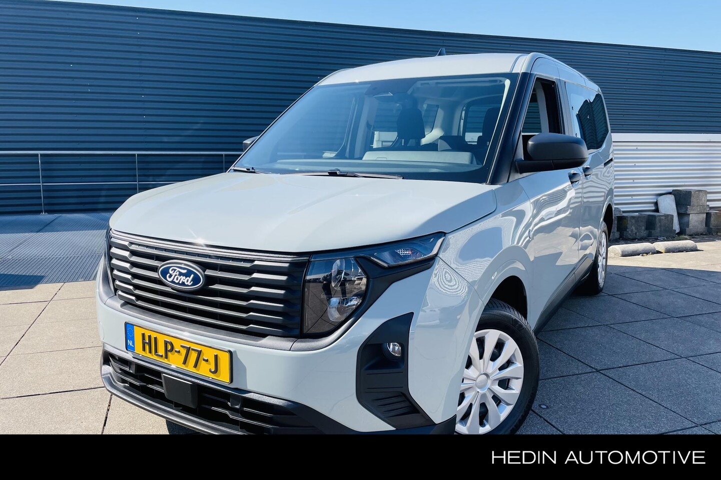 Ford Transit Courier - Trend 1.0 Ecoboost | Personen uitvoering - AutoWereld.nl