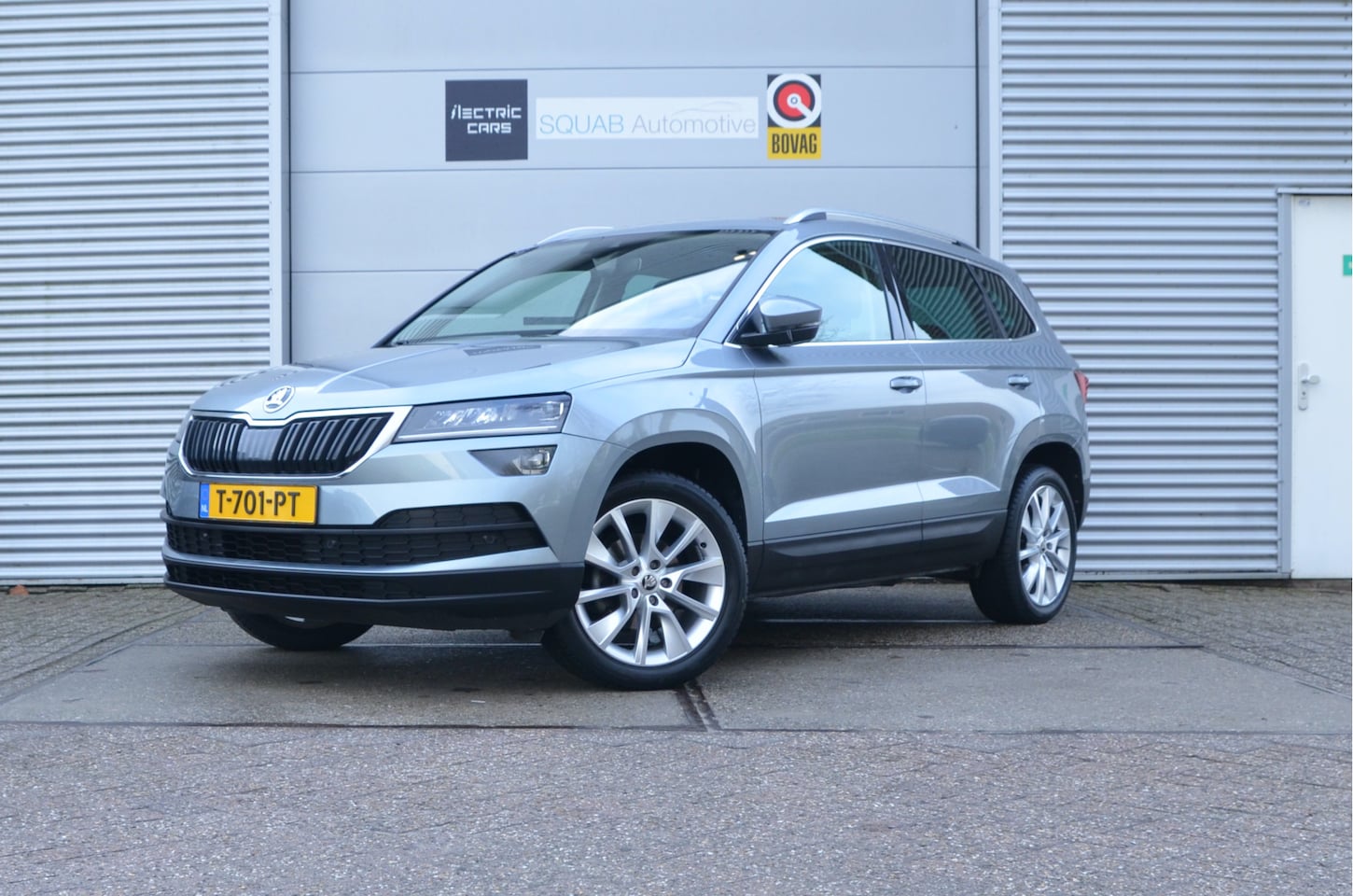 Skoda Karoq - 1.0 TSI Style Business Panoramadak, Stuur en alle Zetels verwarmbaar - AutoWereld.nl
